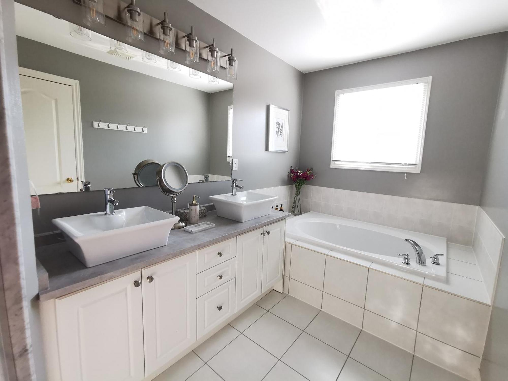 4 Bedroom 3 Washroom Charming Home In Markham With Warm Cozy Vibe エクステリア 写真