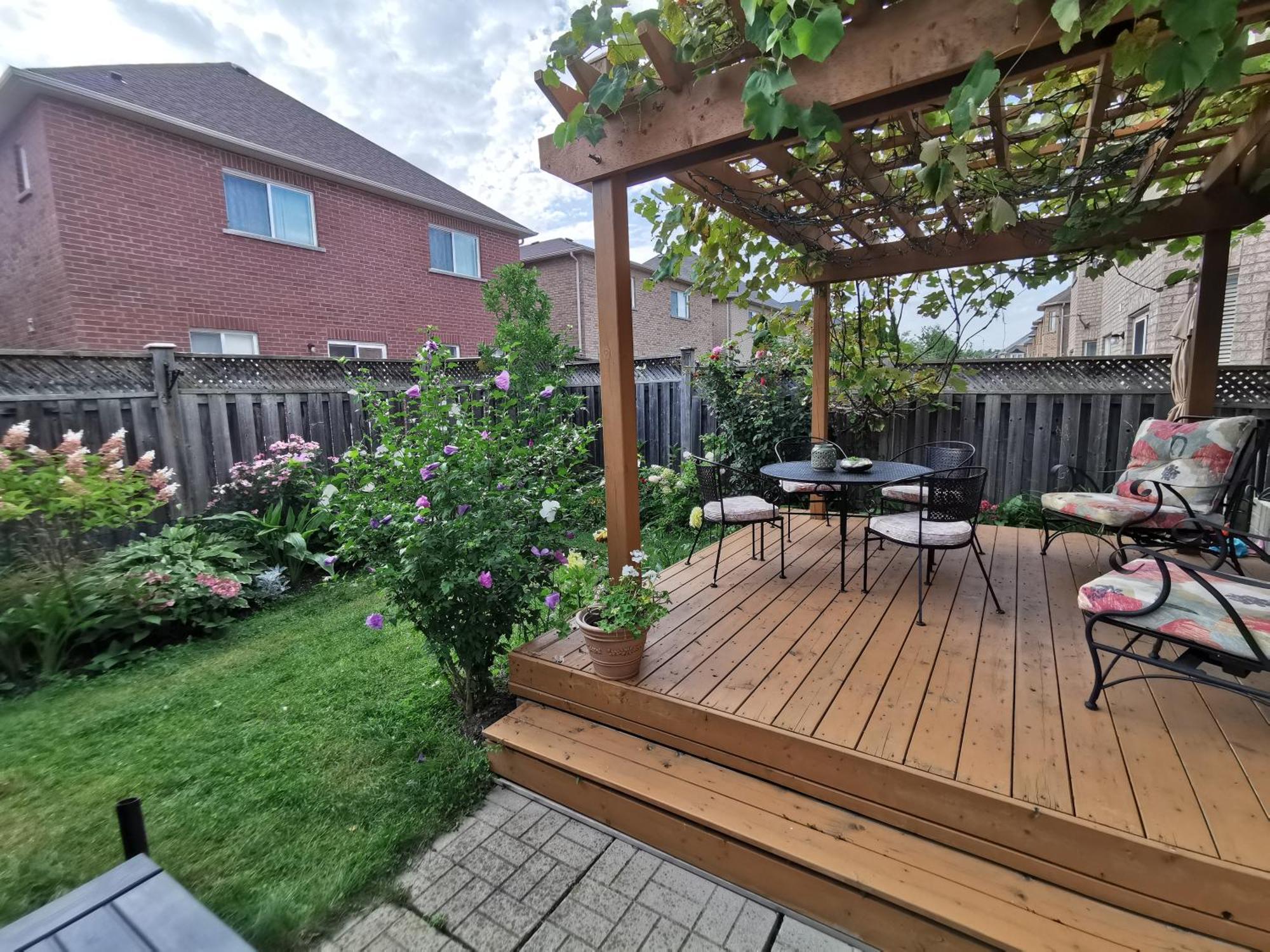 4 Bedroom 3 Washroom Charming Home In Markham With Warm Cozy Vibe エクステリア 写真